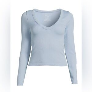 Juniors V-neck Seamless Tee